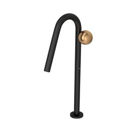 Torneira para Lavatório de Mesa Bica Alta Orbe Black Matte e Gold Matte